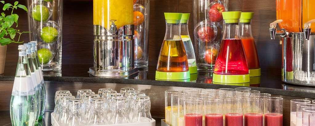 Nh Timisoara Hotel Ресторант снимка